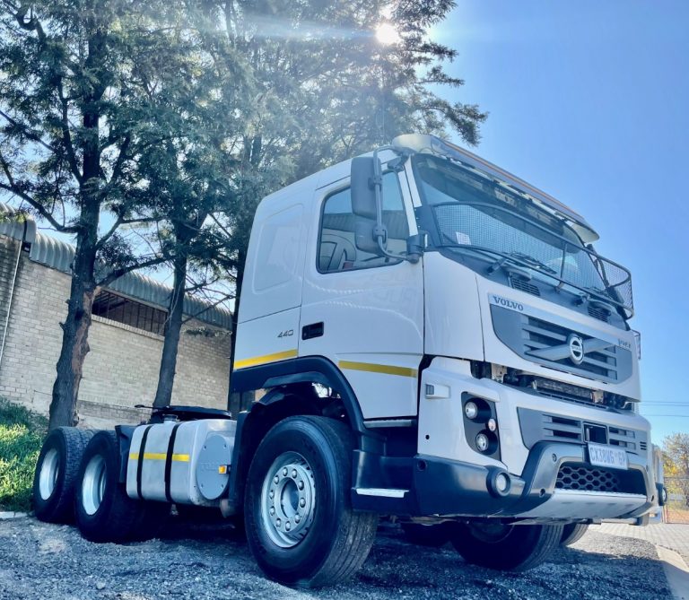 2014 VOLVO FMX 440 TT 6X4 FSH (Large)